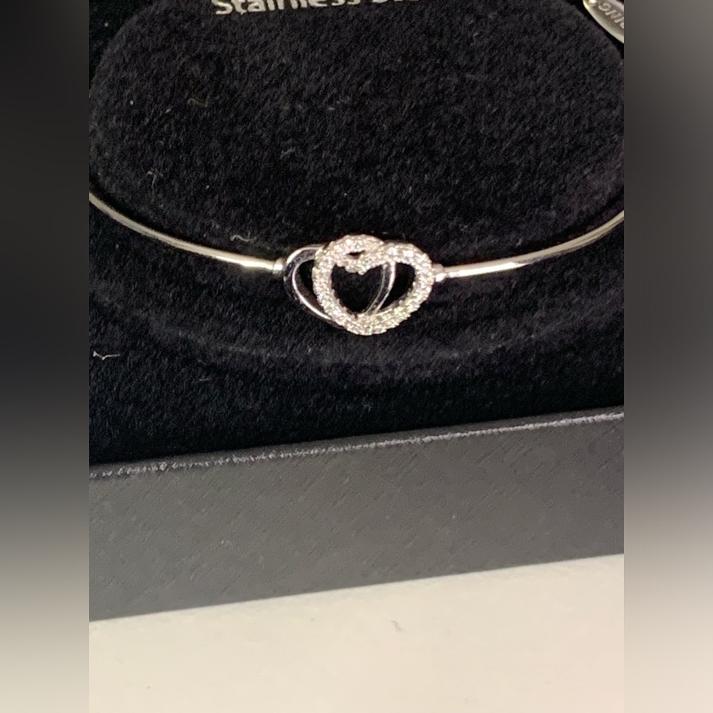 14K Gold Plated Crystal CZ Hearts Cuff Bracelet ( adjustable ) - Picture 3 of 8